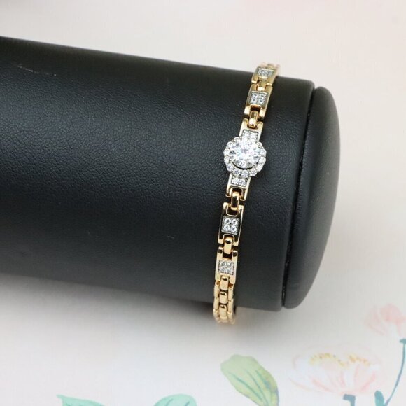 "Rose Gold Bracelet with Sparkling Centerpiece & Link Detailing, XPBL0830 - Picture 11 of 12